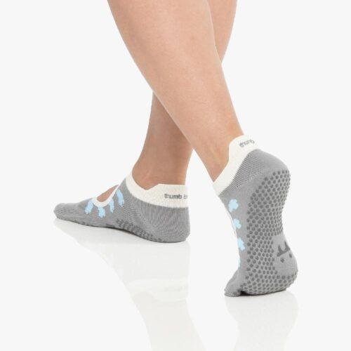 Cloudy2.jpg | Thumb Toe