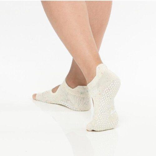 Earth-White-Open-Toe-2.jpg | Thumb Toe