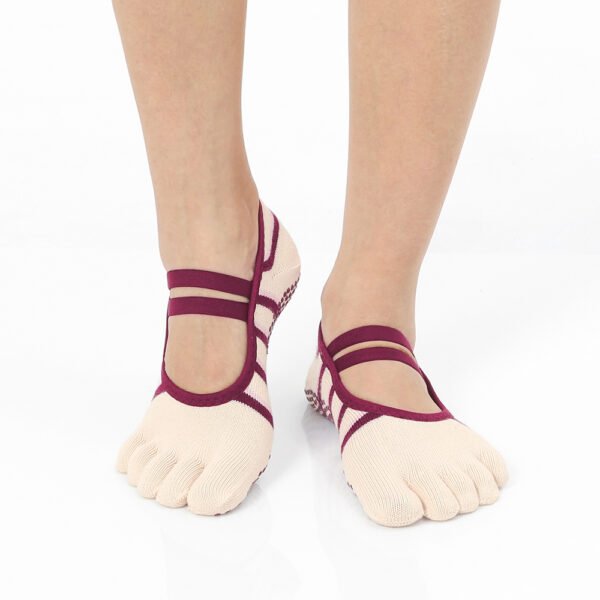 Burgundy Beige Grip Socks – Thumb Toe 4 | Thumb Toe