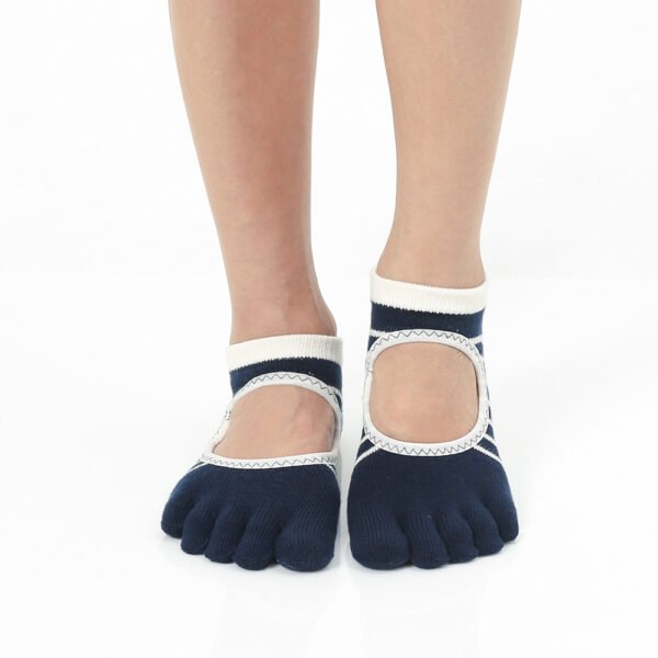 Whale Black White Purple Grip Socks – Thumb Toe 5 | Thumb Toe