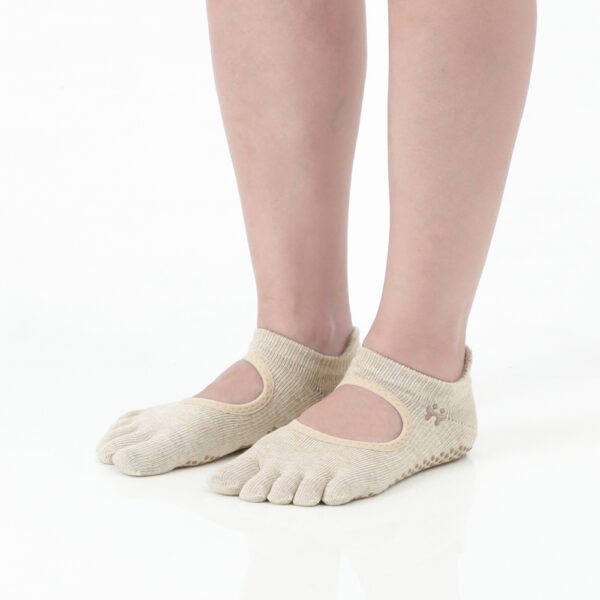 Oat White Beige Lime Grip Socks – Thumb Toe 6 | Thumb Toe