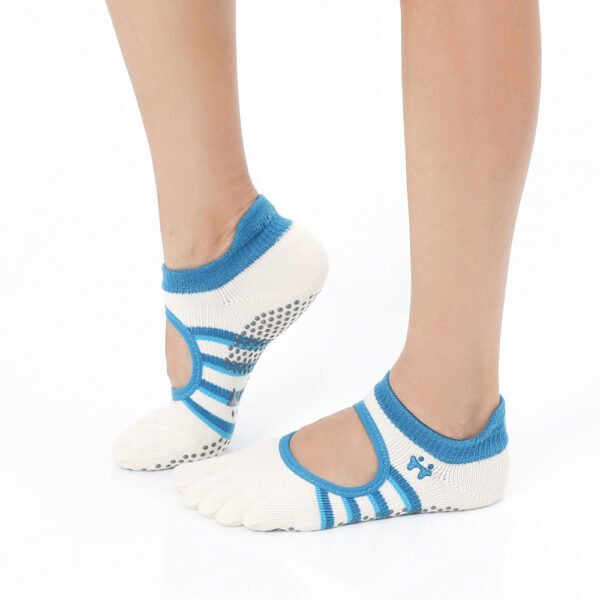 Sapphire Beige White Sky Grip Socks – Thumb Toe | Thumb Toe