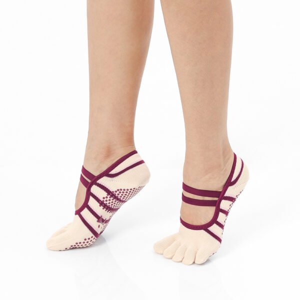 Burgundy Beige Grip Socks – Thumb Toe 8 | Thumb Toe