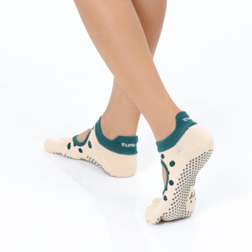 Dotty Beige Green Grip Socks – Thumb Toe 2 | Thumb Toe