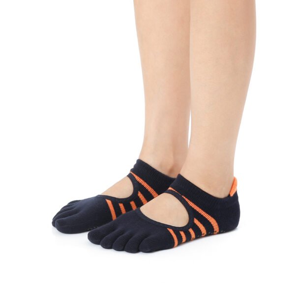 Tigger | Thumb Toe