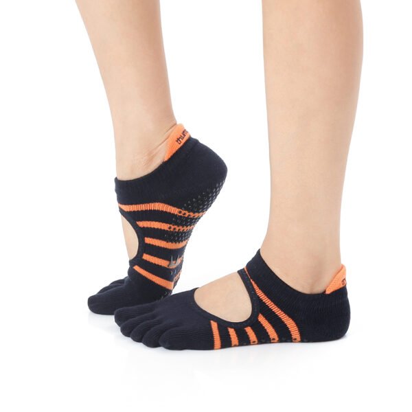 Tigger | Thumb Toe